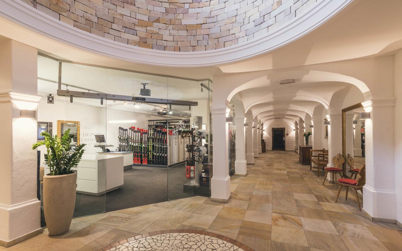 Schlosshotel Ischgl 5 Bagian luar foto